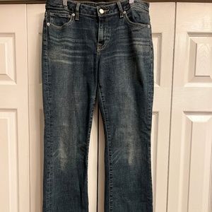 Lucky Brand Jeans. Lolita Boot. 32" Inseam. In Excellent Condition. Size 10/30